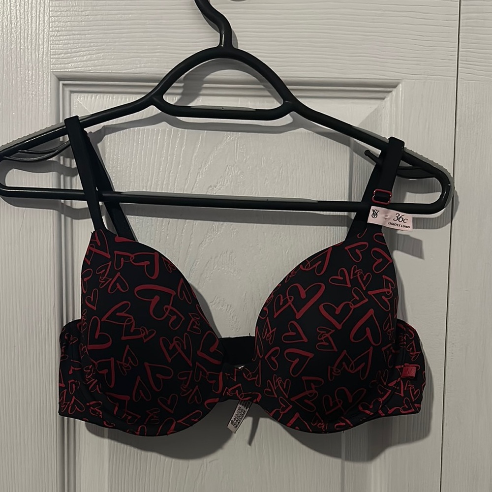 Victoria's Secret Black and Red Underwire Bra with hearts Design